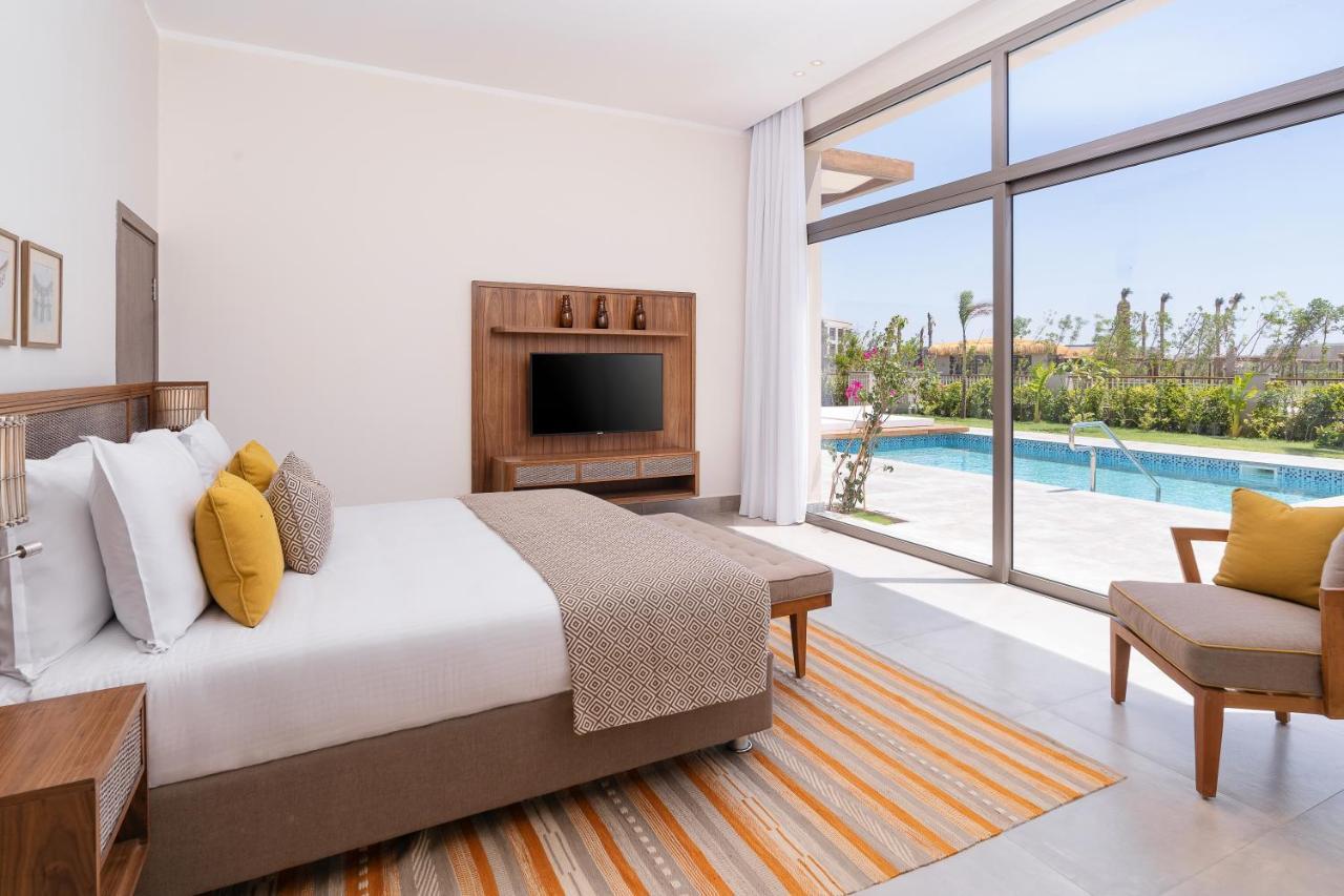 Steigenberger Resort Ras Soma Hurghada Exteriér fotografie A bedroom at the hotel